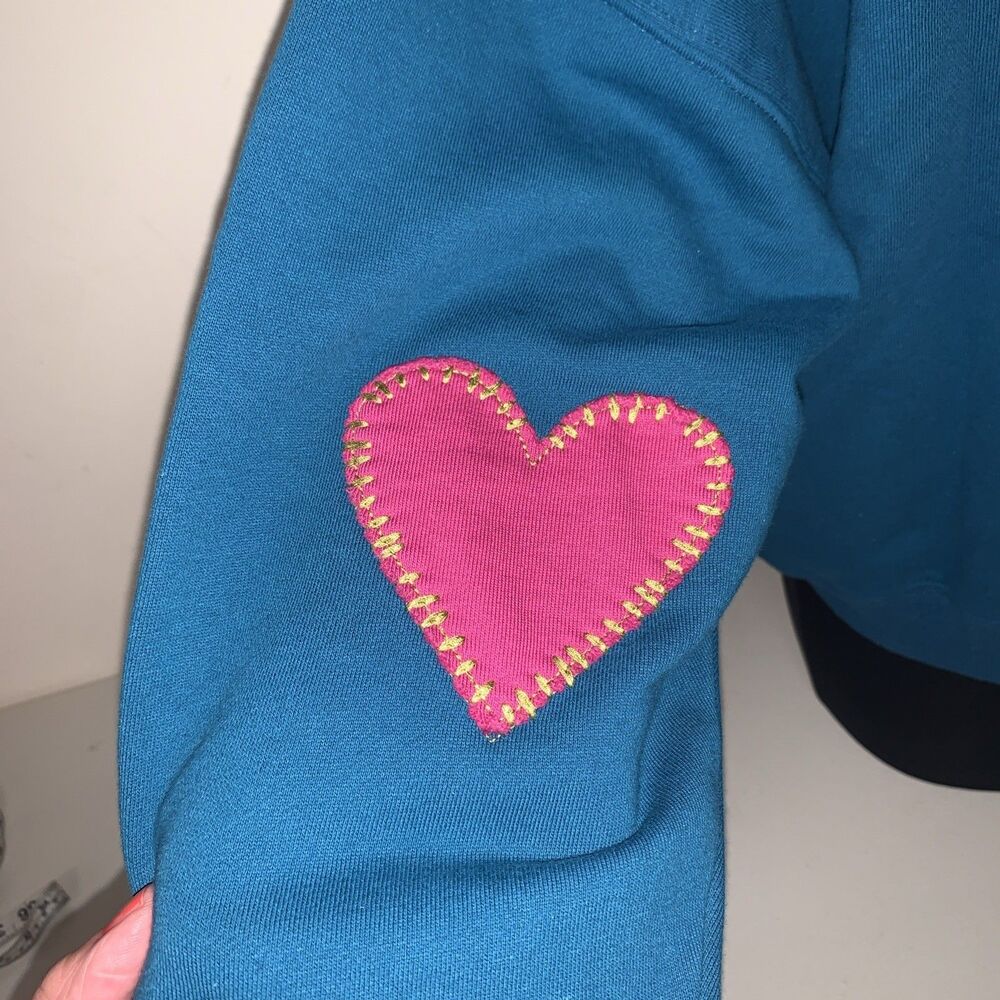 NWT Natural Life Boxy Embroidered “Loved” ❤️ On Sleeves Sweatshirt Oversized Med - Picture 9 of 11
